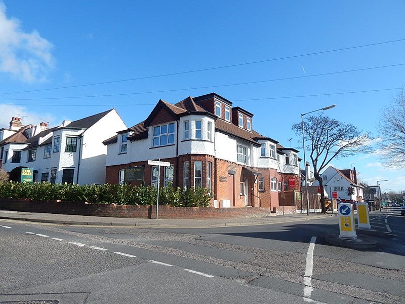 Estuary Heights, 20 Valkyrie Road, Westcliff-On-Sea, Essex, SS0 8BU