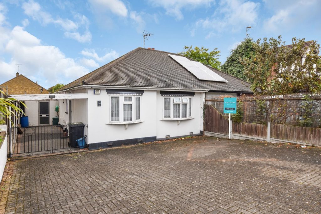 Wakering Road, Shoeburyness, Essex, SS3 9SY