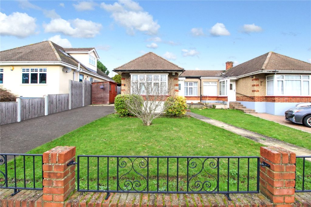 Thorndon Park Drive, Leigh-on-Sea, Essex, SS9 4RQ