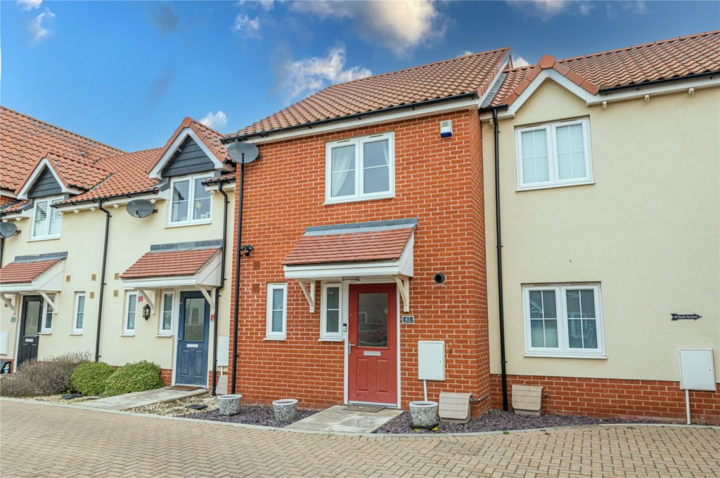 Sandy Crescent, Great Wakering, Southend-on-Sea, Essex, SS3 0FN