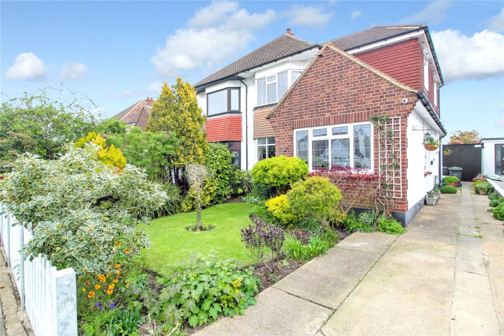 Dulverton Avenue, Westcliff-on-Sea, Essex, SS0 0HR