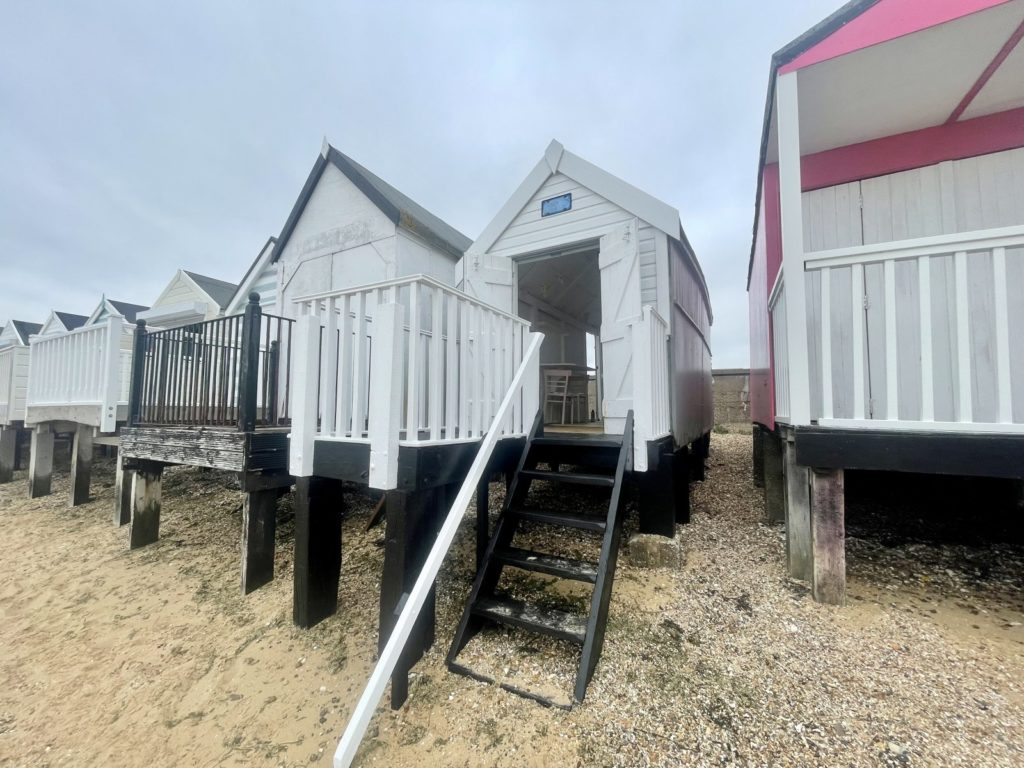 Beach Hut 363, Thorpe Bay, Essex, SS1 3NW