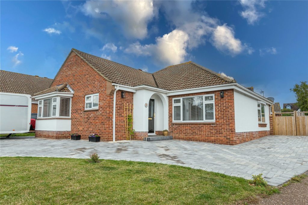 Kingsteignton, Bishopsteigton Area, Shoeburyness, Essex, SS3 8AY