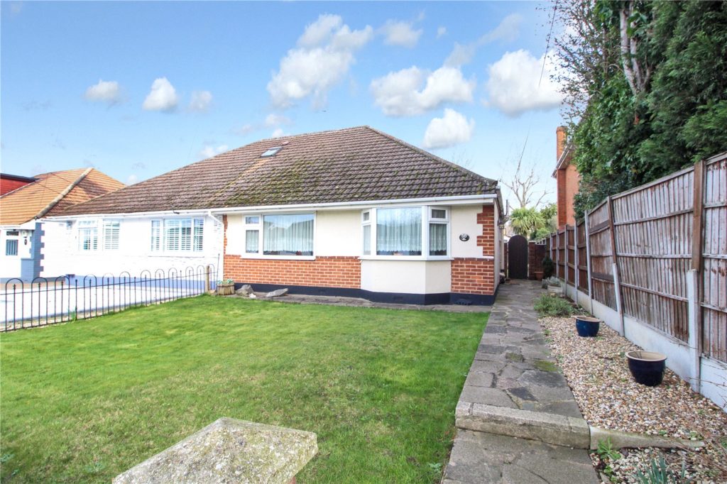 Springwater Road, Leigh-on-Sea, Essex, SS9 5BJ