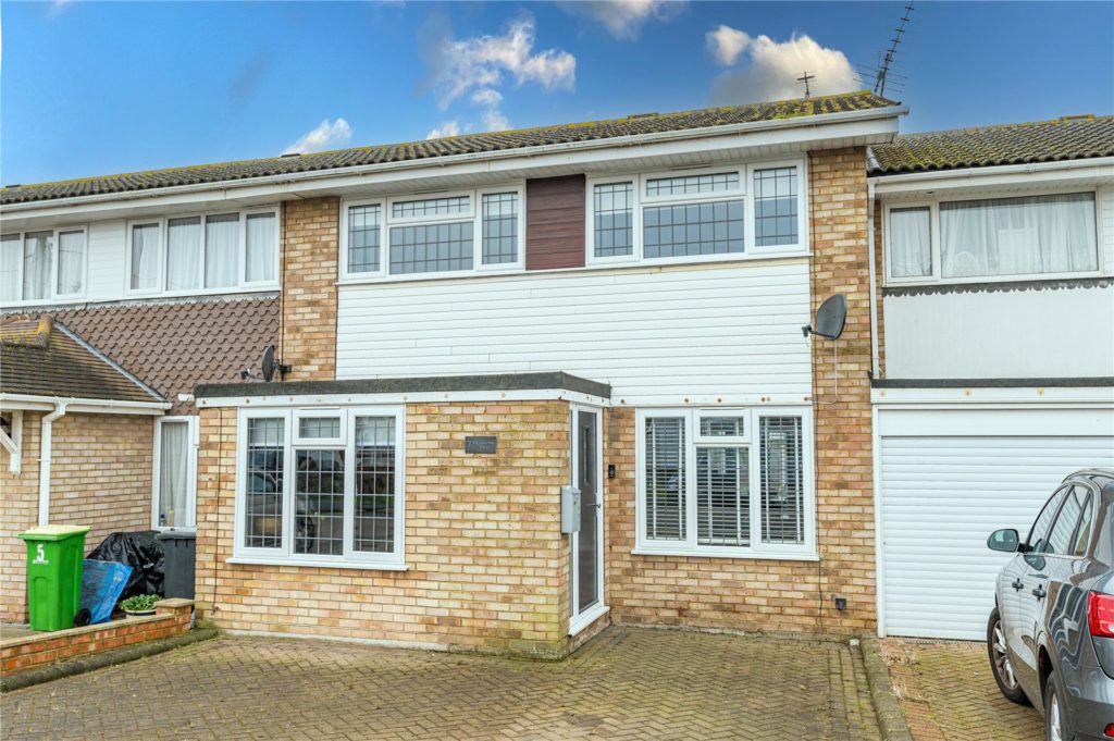 Goldsworthy Drive, Great Wakering, Essex, SS3 0AU