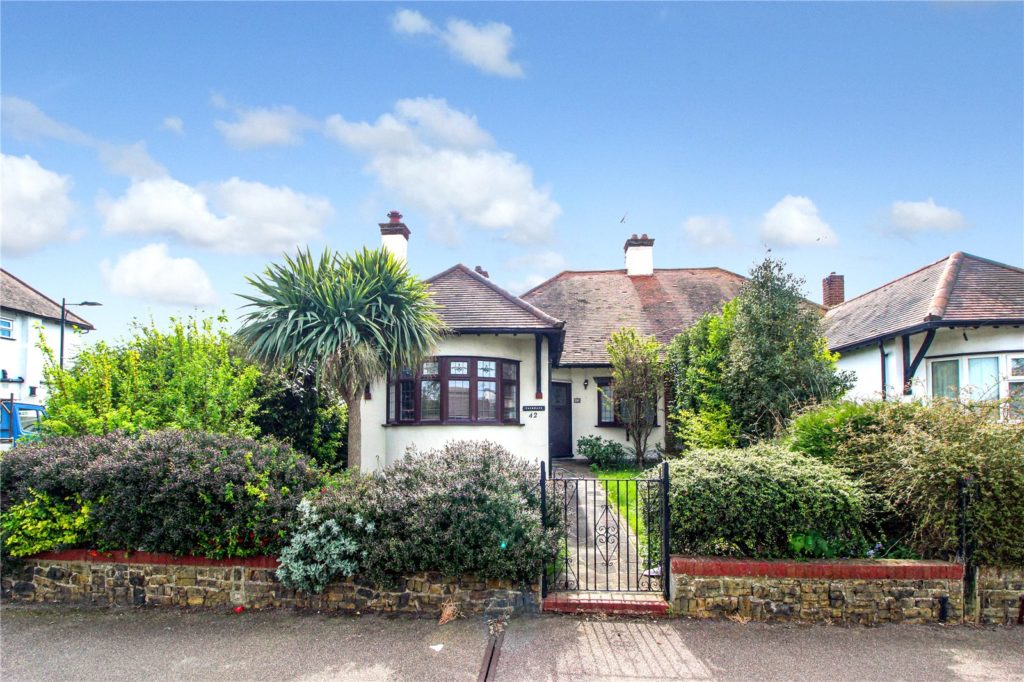 Midhurst Avenue, Westcliff-on-Sea, Essex, SS0 0NR