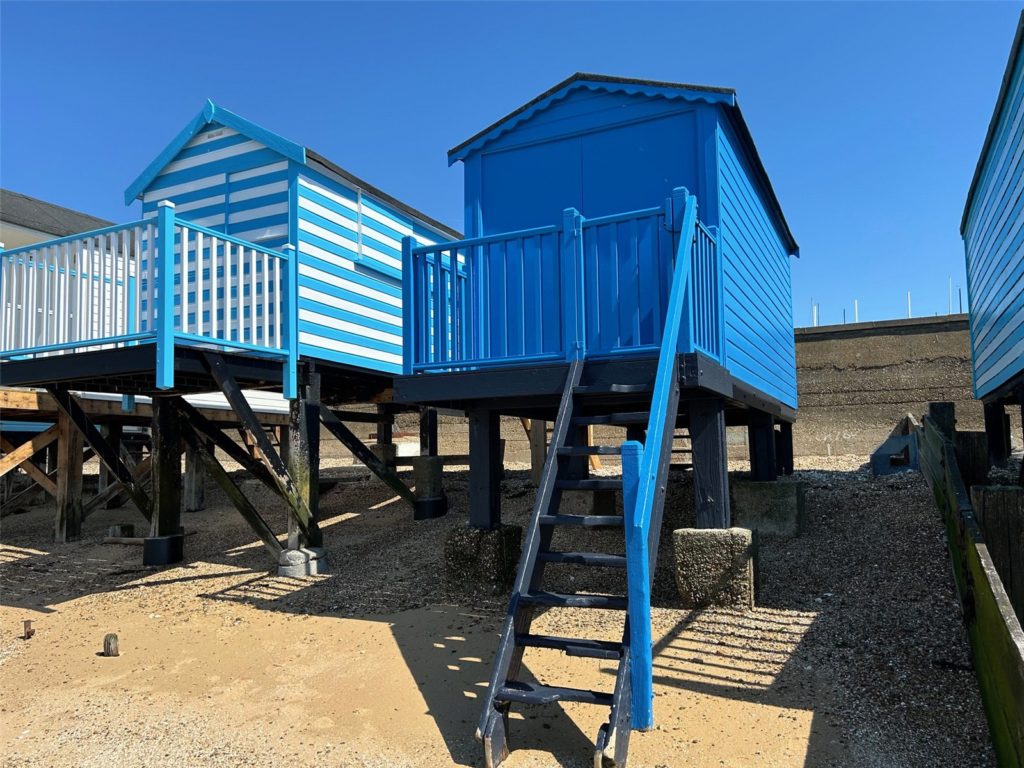 Beach Hut 320, Thorpe Bay Seafront, SS1 3NW