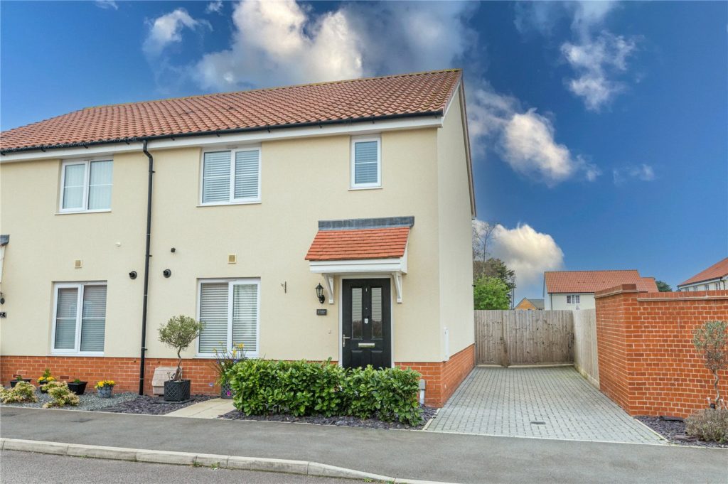 Shallows Avenue, Great Wakering, Essex, SS3 0FR