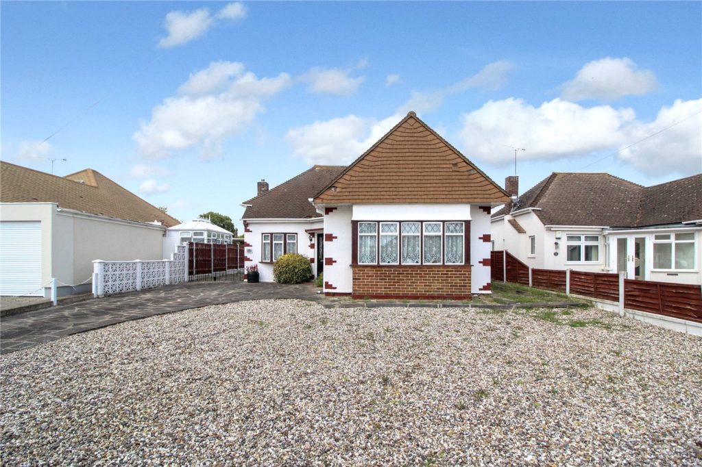 Park View Drive, Leigh-on-Sea, Essex, SS9 4TU