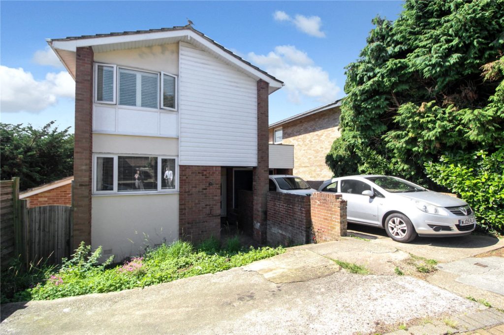 Durley Close, Benfleet, Essex, SS7 1HJ