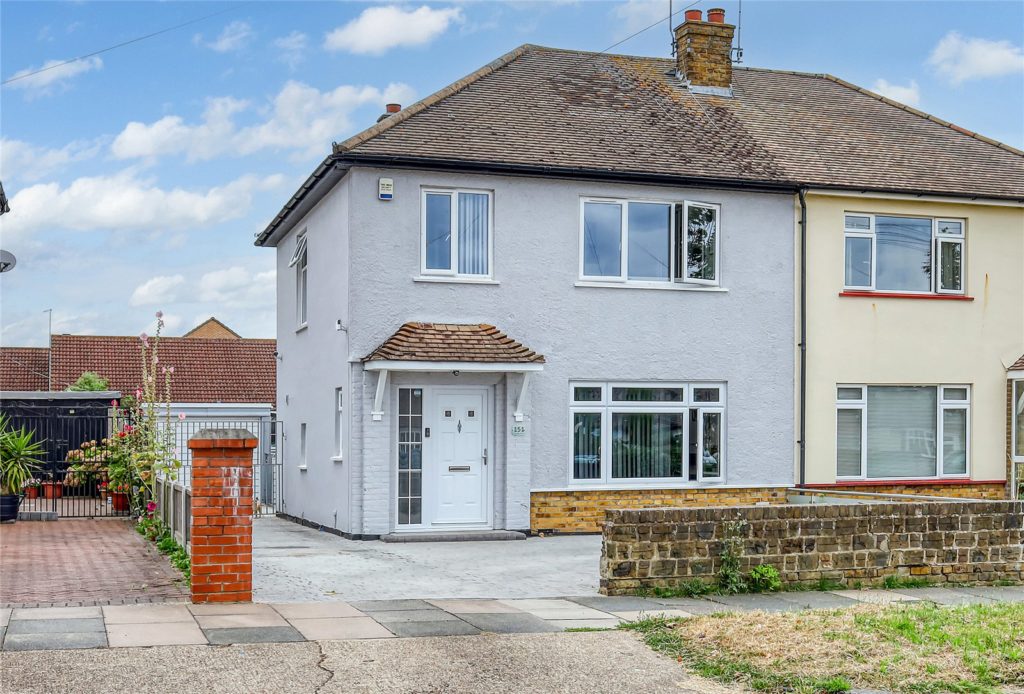 Poynings Avenue, Wick Estate, Southchurch, Essex, SS2 4RY