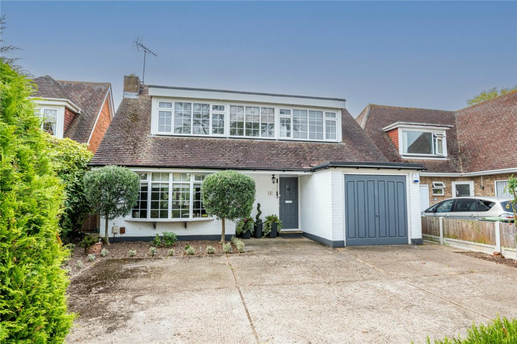 Ladram Road, Thorpe Bay, Essex, SS1 3PX