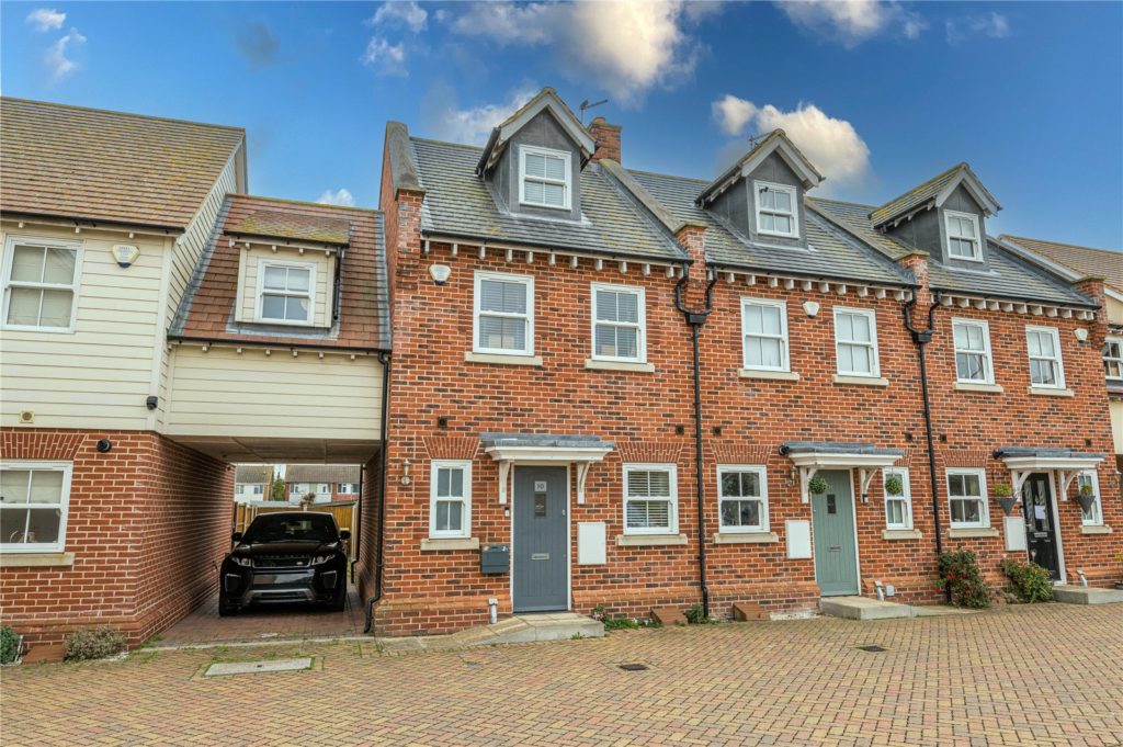 York Mews, Great Wakering, Southend-on-Sea, Essex, SS3 0FA