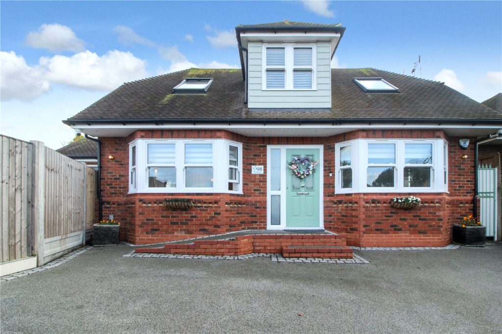 Thorndon Park Drive, Leigh-on-Sea, Essex, SS9 4RQ