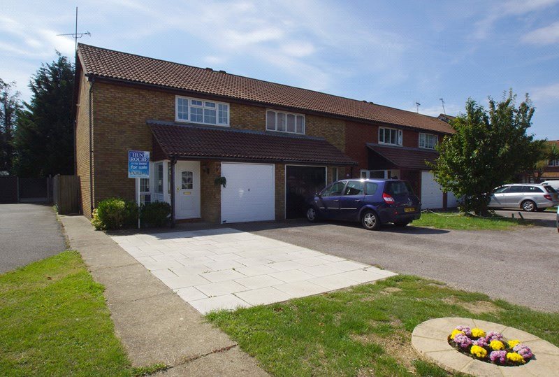 Torrington, Shoeburyness, Bishopsteignton Location, Essex, SS3 8DD