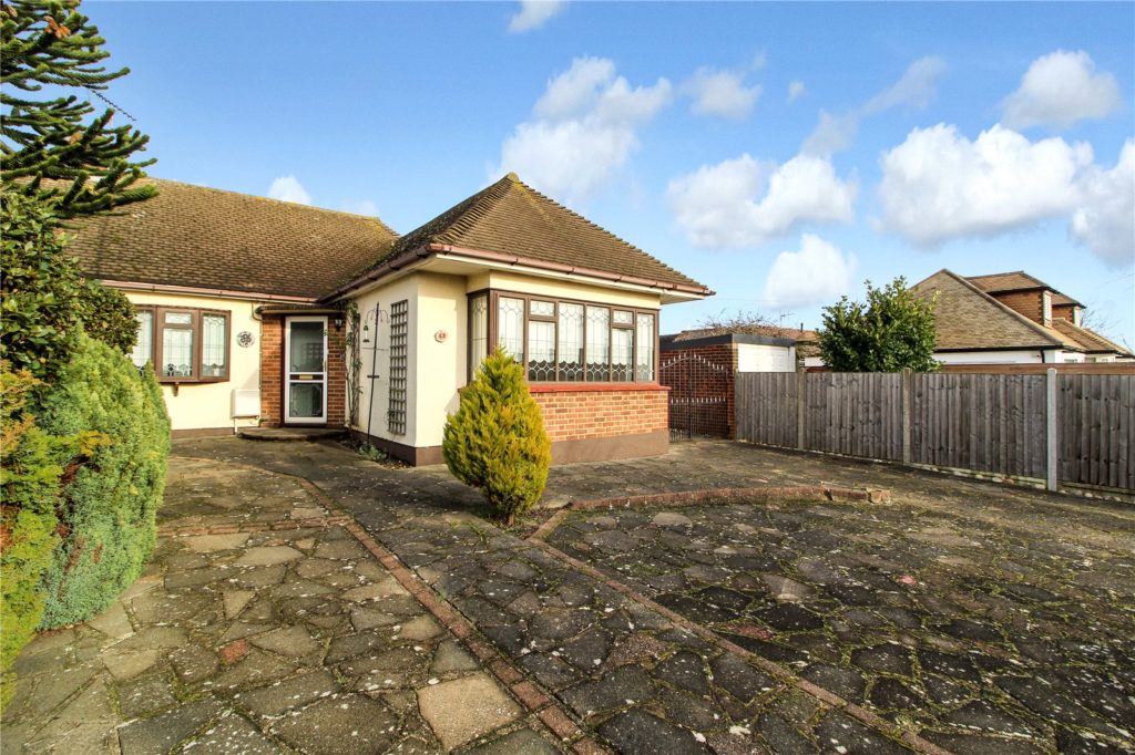 Park View Drive, Leigh-on-Sea, Essex, SS9 4TU