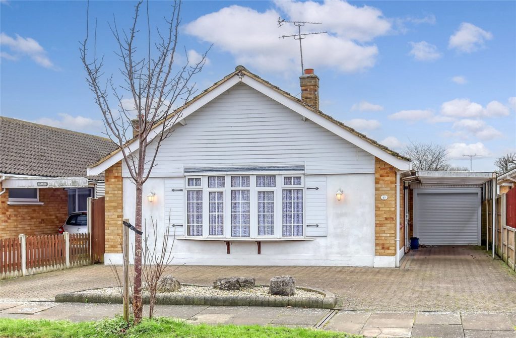 Chelsworth Crescent, Thorpe Bay, Essex, SS1 3EF